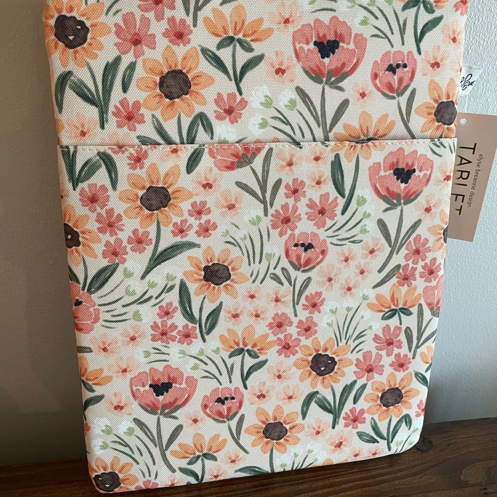 Tablet/ipad Case (Last One!) - Picture 5 of 7